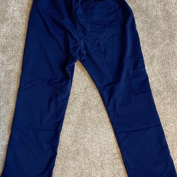 Scrub set - Picture 6 of 6